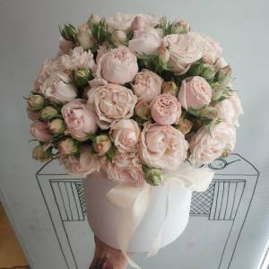 Букет из пионовидных роз "Чудесное настроение"