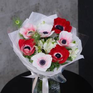 Букет с альстромерией "Весенняя свежесть"