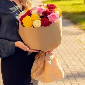 Букет из 21 розы микс (60см)