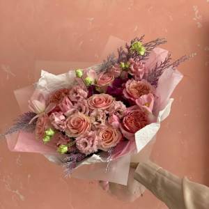 Букет с анемонами "Розовый закат"