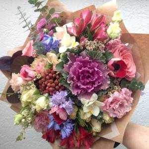 Букет с анемонами "Афина"