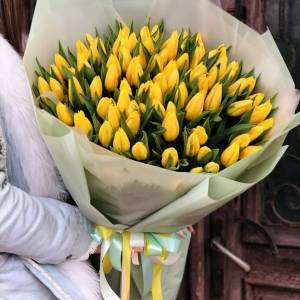 Букет из 101 желтого тюльпана